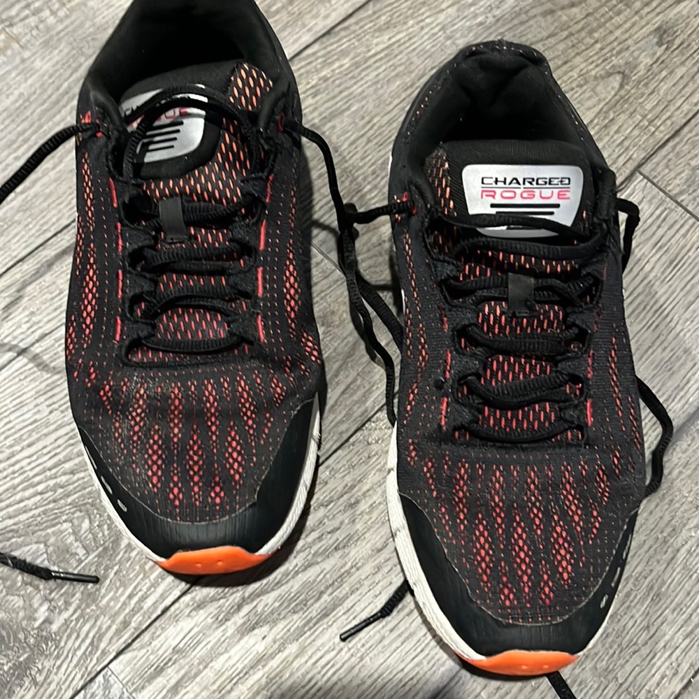 Under armor shoes